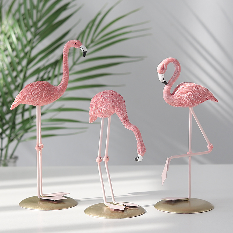 Nordic Wind Pink Flamingo Figu - Home Office With Bookshelves recension och pris